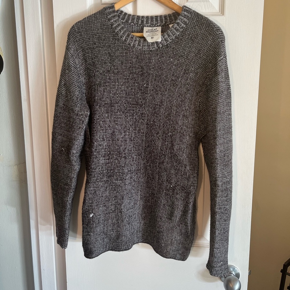 Knit sweater